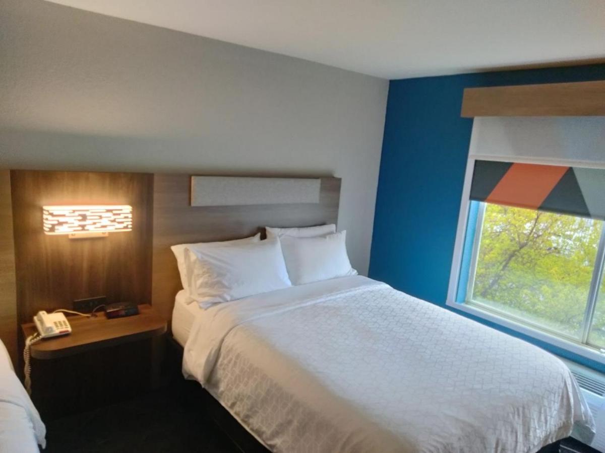 Holiday Inn Express Lapeer By Ihg Εξωτερικό φωτογραφία