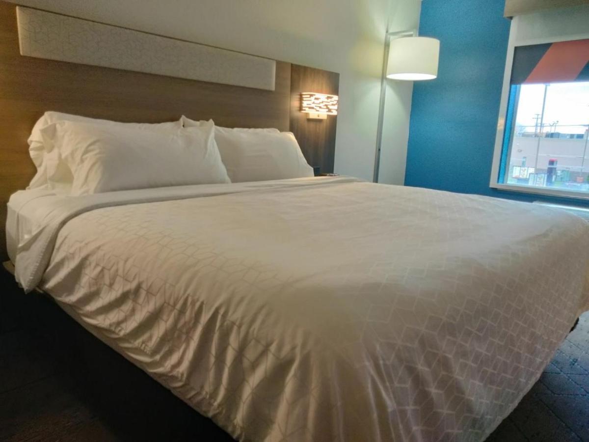 Holiday Inn Express Lapeer By Ihg Εξωτερικό φωτογραφία